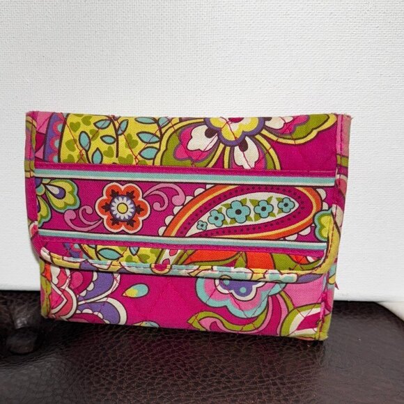 Vera Bradley Compact Pink Paisley Wallet - Picture 1 of 6